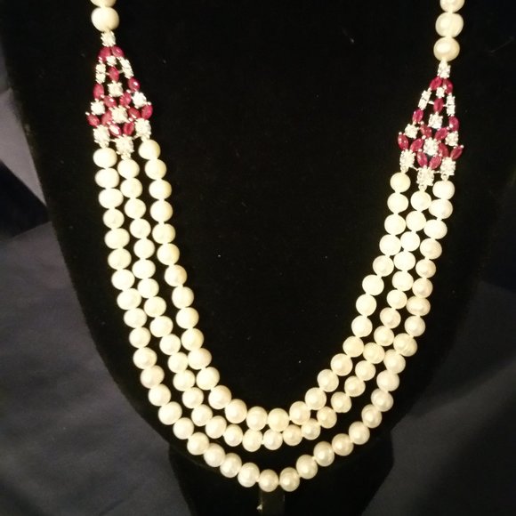Signed Oscar de la Renta Pearl/Crystal Necklace